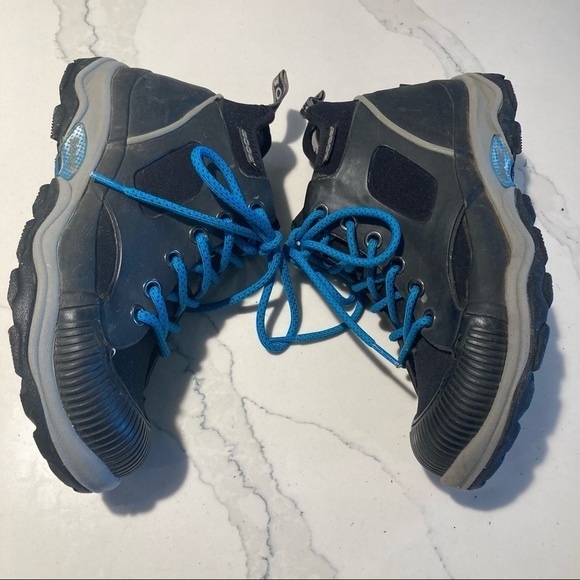 BOGS Sz 8 Lace Up Rubber  Booties - Picture 4 of 16